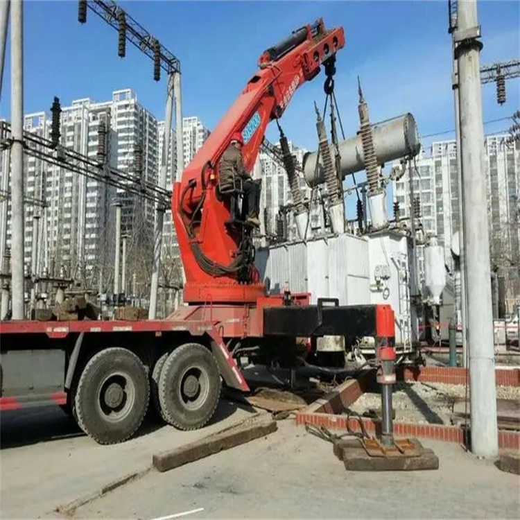 八公山前四后八吊车能吊多少吨